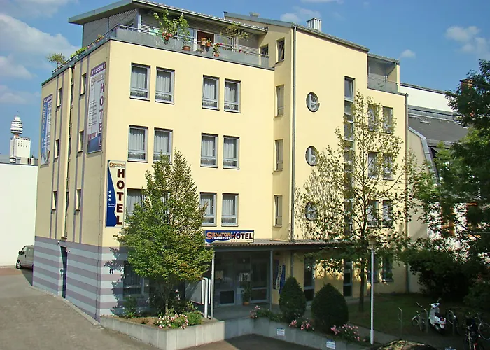 Luchthavenhotel: Senator Hotel