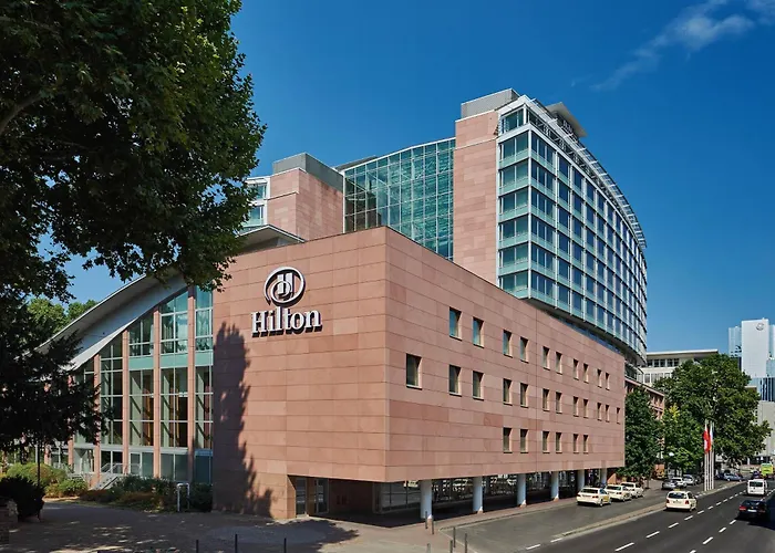 Hotel con piscina: Hilton Frankfurt City Centre
